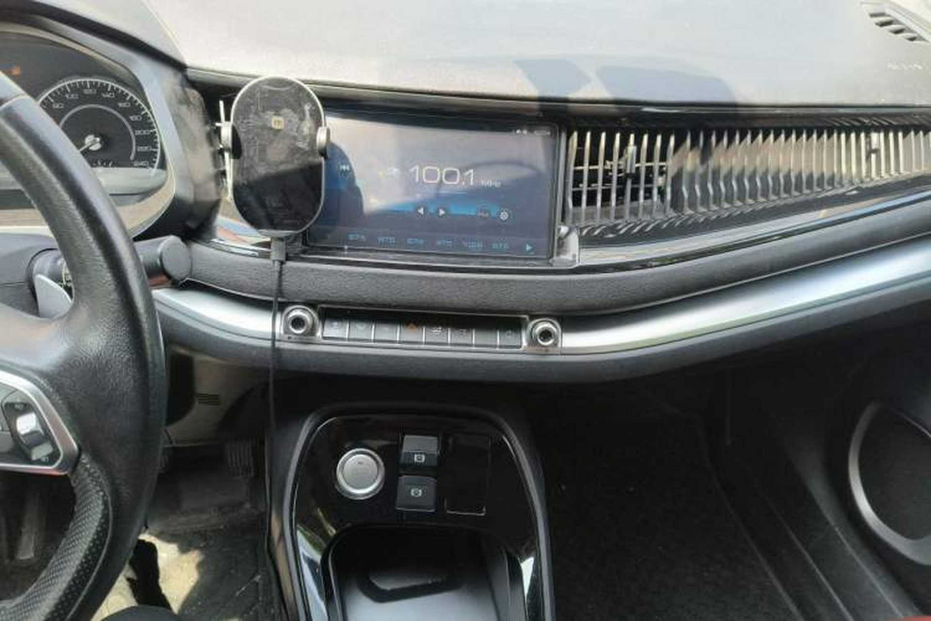 Used Haval H2s 2018 Red-Label 1.5T Dual-Clutch Elite Model Audio And AC Panel