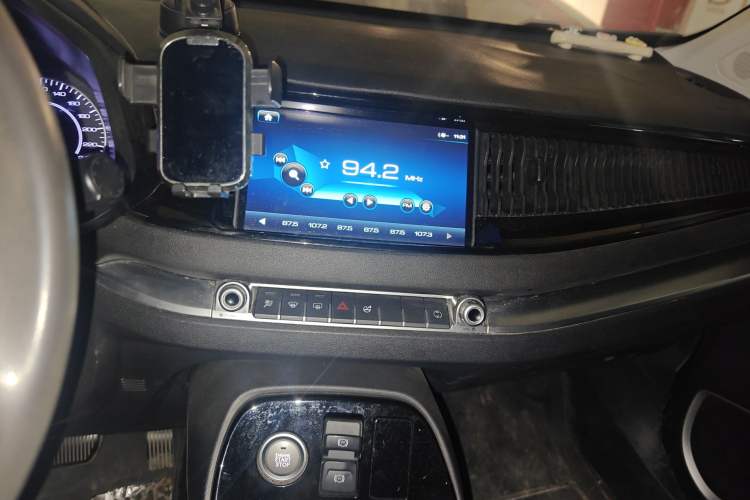 Used Haval H2s 2018 Blue Label 1.5T Dual-Clutch Comfort Model Audio And AC Panel