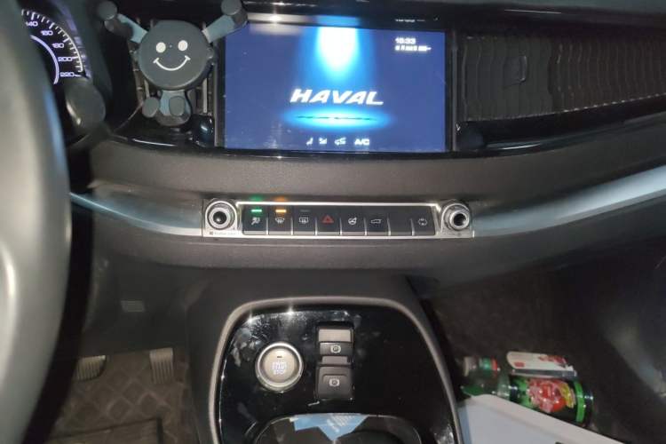 Used Haval H2s 2018 Red-Label 1.5T Dual-Clutch Elite Model Audio And AC Panel