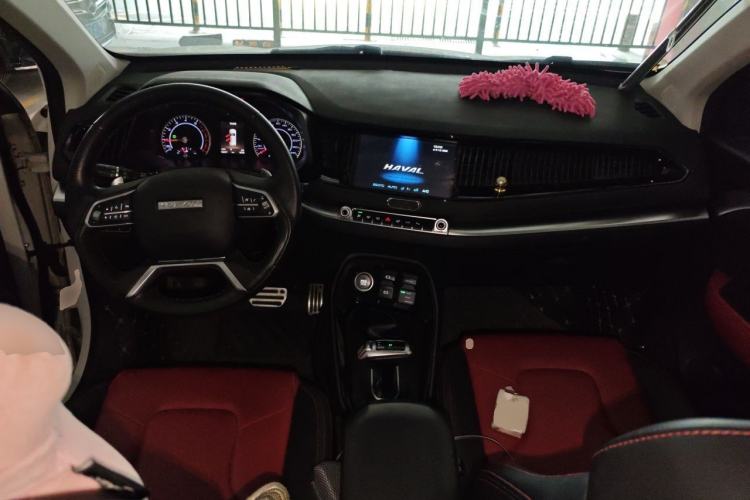 Used Haval H2s 2018 Red-Label 1.5T Dual-Clutch Luxury Model Center Console
