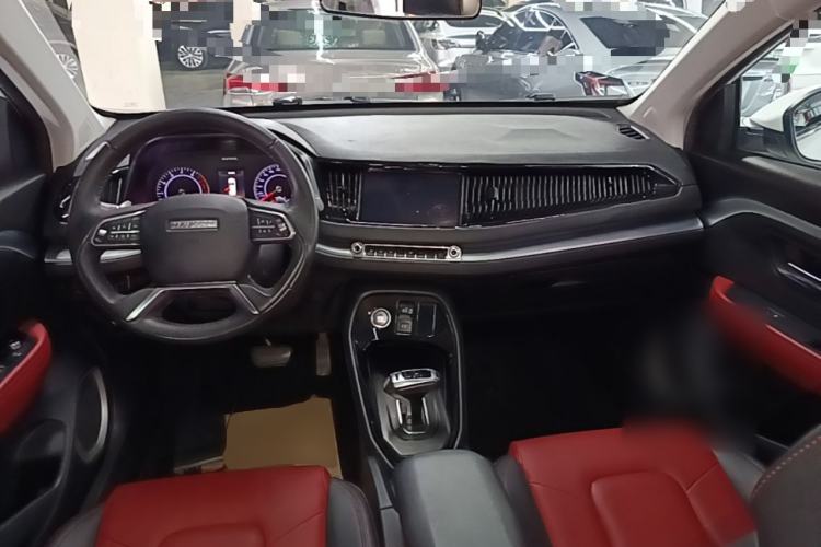 Used Haval H2s 2018 Red-Label 1.5T Dual-Clutch Elite Model Center Console