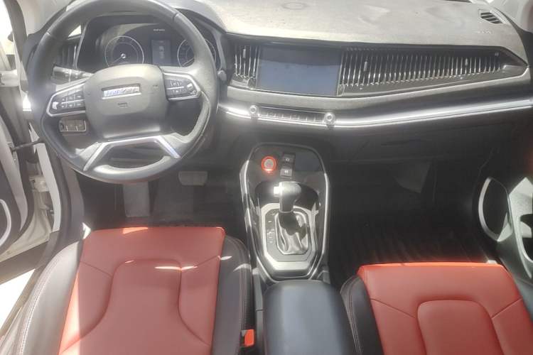 Used Haval H2s 2018 Blue Label 1.5T Dual-Clutch ZhiShang Model Center Console