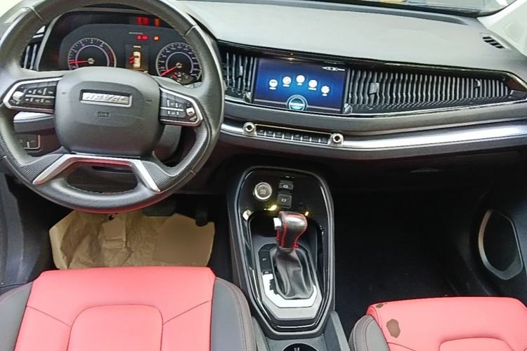 Used Haval H2s 2018 1.5T Dual-Clutch ZhiShang Model Center Console
