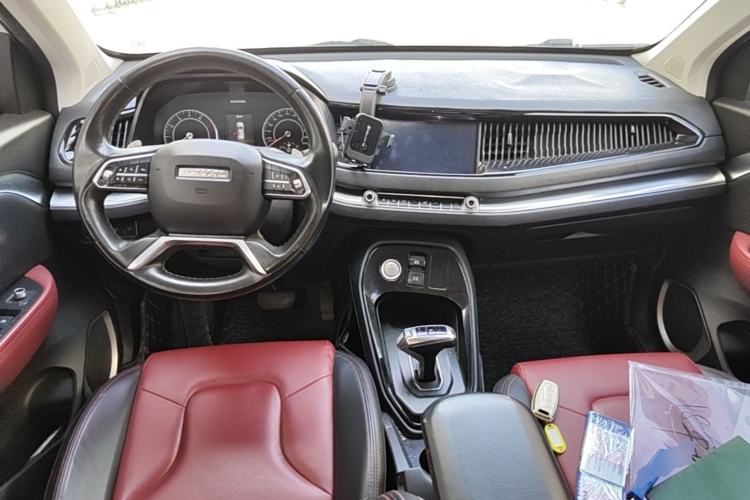 Used Haval H2s 2018 Red-Label 1.5T Dual-Clutch Elite Model Center Console