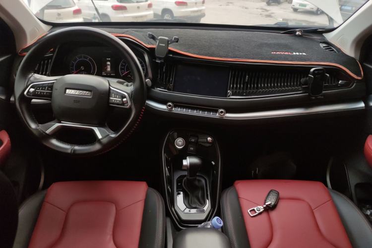 Used Haval H2s 2018 Blue Label 1.5T Dual-Clutch Fashion Edition Center Console