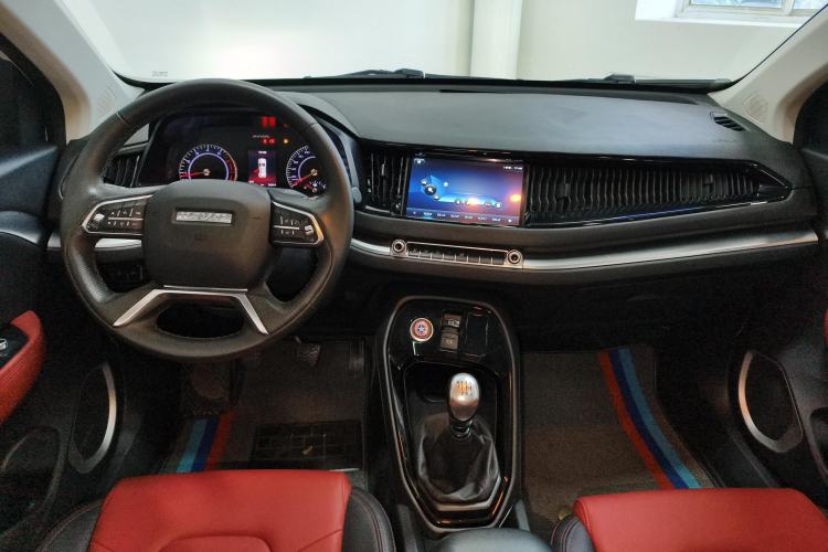 Used Haval H2s 2018 Blue Label 1.5T Manual Elite Model Center Console