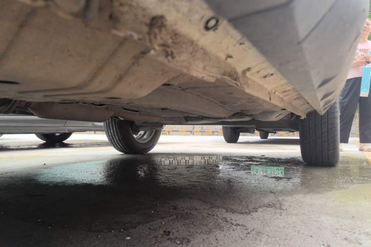 Used Haval H2s 2018 Blue Label 1.5T Dual-Clutch ZhiShang Model Chassis Front Left