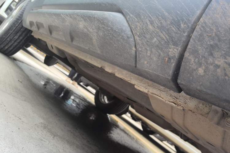 Used Haval H2s 2018 Blue Label 1.5T Dual-Clutch ZhiShang Model Chassis Front Right