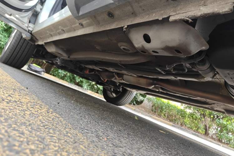 Used Haval H2s 2018 Red-Label 1.5T Dual-Clutch ZhiShang Model Chassis Rear Left
