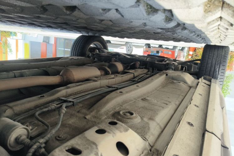 Used Haval H2s 2018 Red-Label 1.5T Dual-Clutch Elite Model Chassis Rear Left