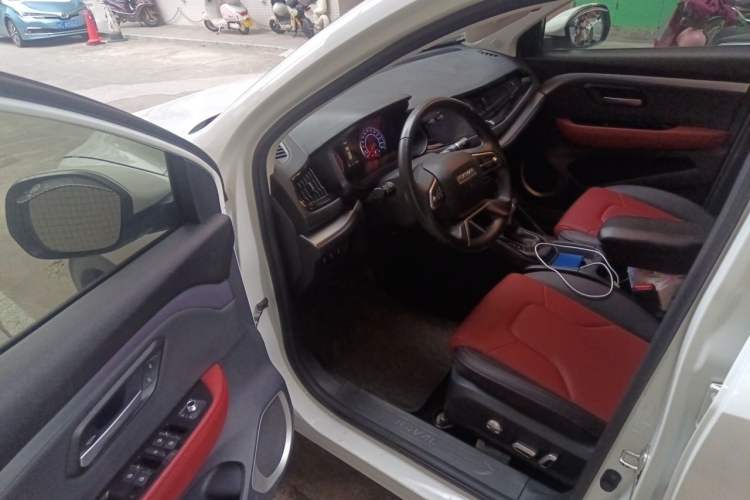 Used Haval H2s 2018 Blue Label 1.5T Dual-Clutch ZhiShang Model Driver Seat