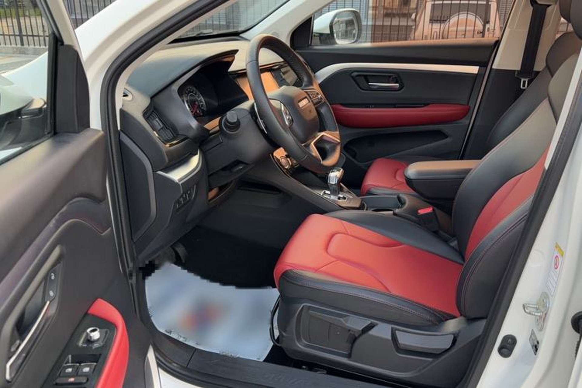 Used Haval H2s 2018 Blue Label 1.5T Dual-Clutch Elite Model Driver Seat