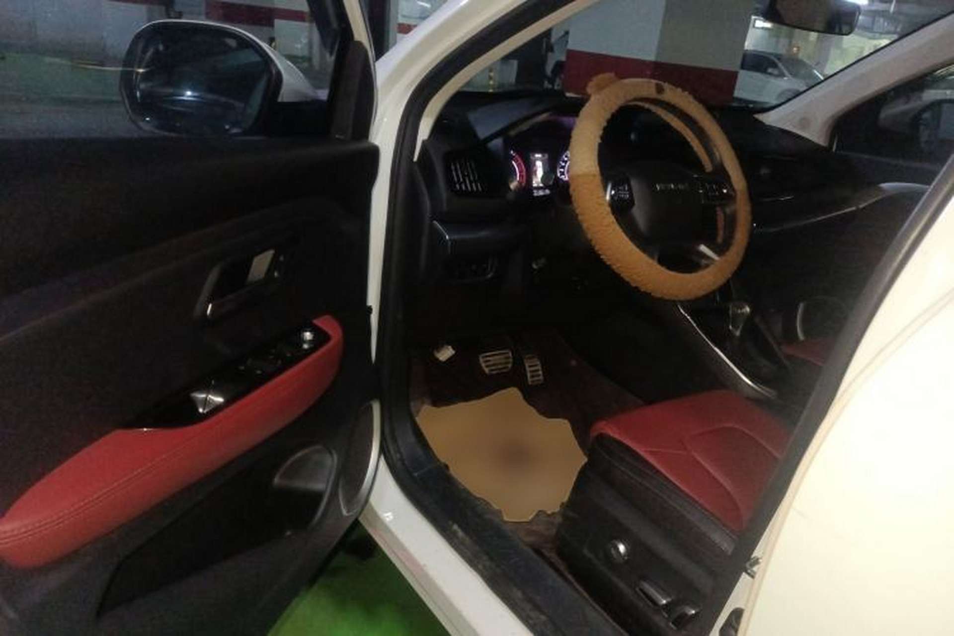 Used Haval H2s 2018 Red-Label 1.5T Dual-Clutch Fashion Edition Driver Seat