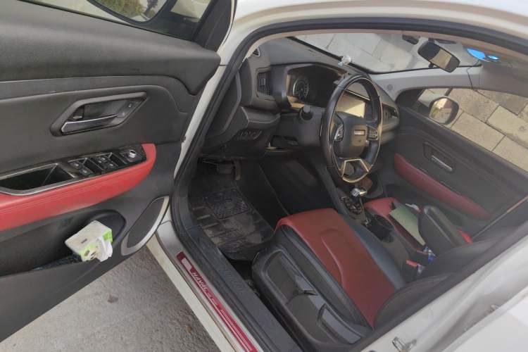 Used Haval H2s 2018 Red-Label 1.5T Dual-Clutch Comfort Model Driver Seat