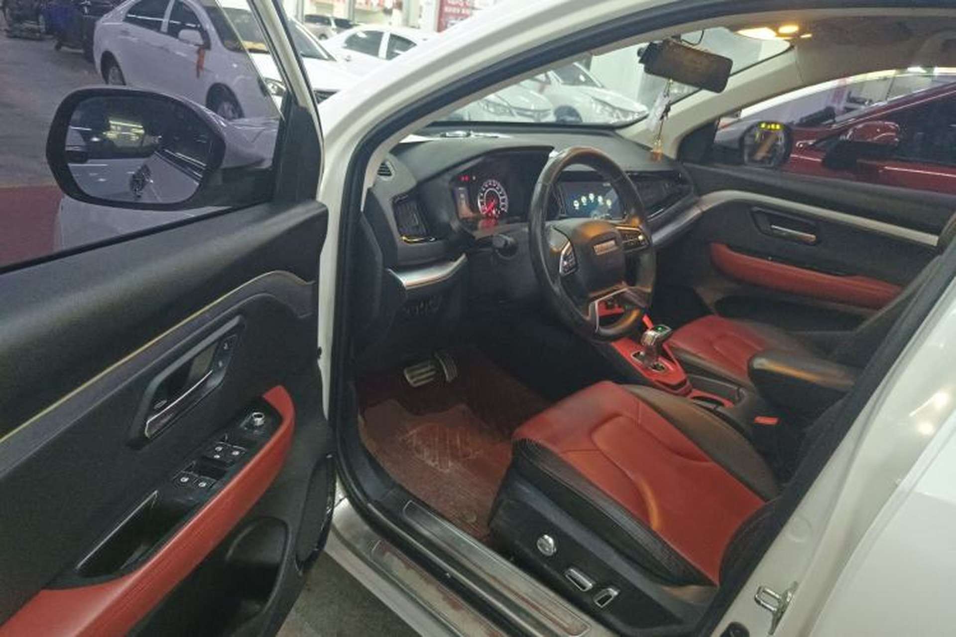Used Haval H2s 2018 Red-Label 1.5T Dual-Clutch Luxury Model Driver Seat