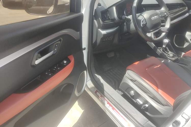 Used Haval H2s 2018 Blue Label 1.5T Dual-Clutch ZhiShang Model Driver Seat