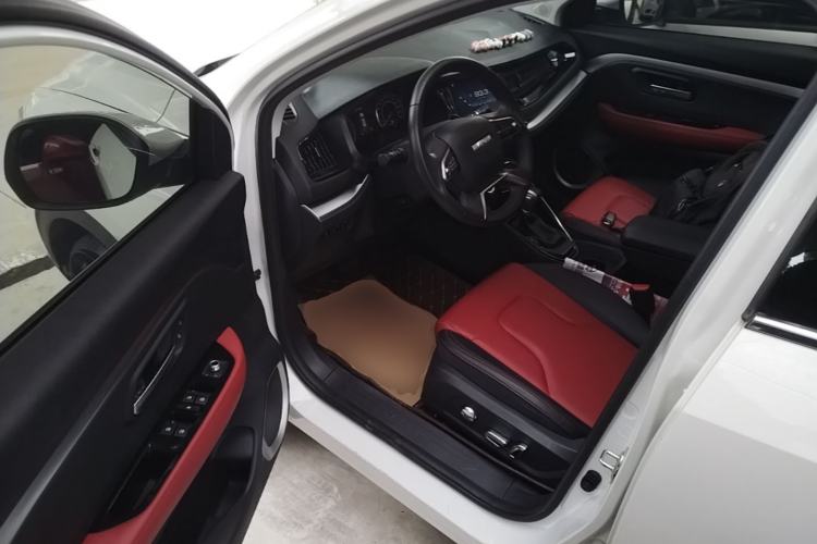 Used Haval H2s 2018 Blue Label 1.5T Dual-Clutch ZhiShang Model Driver Seat