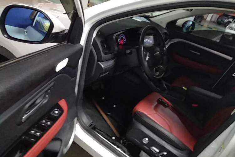 Used Haval H2s 2018 Red-Label 1.5T Dual-Clutch ZhiShang Model Driver Seat