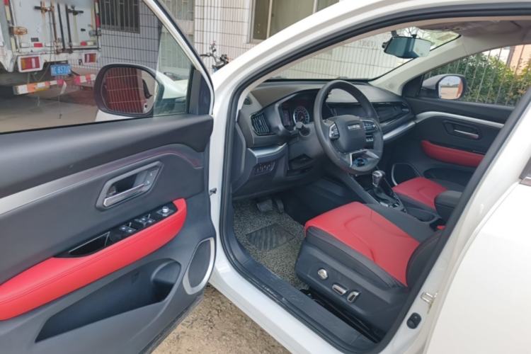 Used Haval H2s 2018 Red-Label 1.5T Dual-Clutch ZhiShang Model Driver Seat