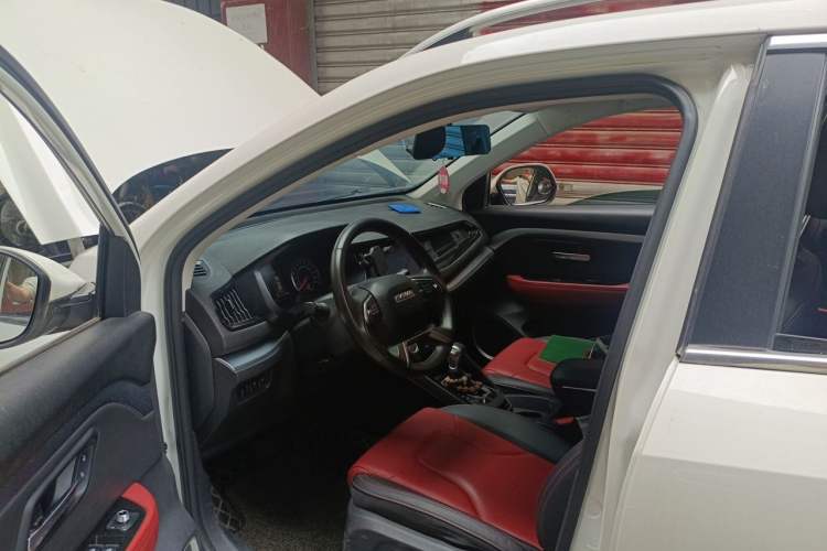 Used Haval H2s 2018 Blue Label 1.5T Dual-Clutch ZhiShang Model Driver Seat