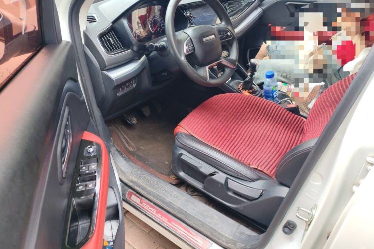 Used Haval H2s 2018 Red-Label 1.5T Manual Fashion Edition Driver Seat