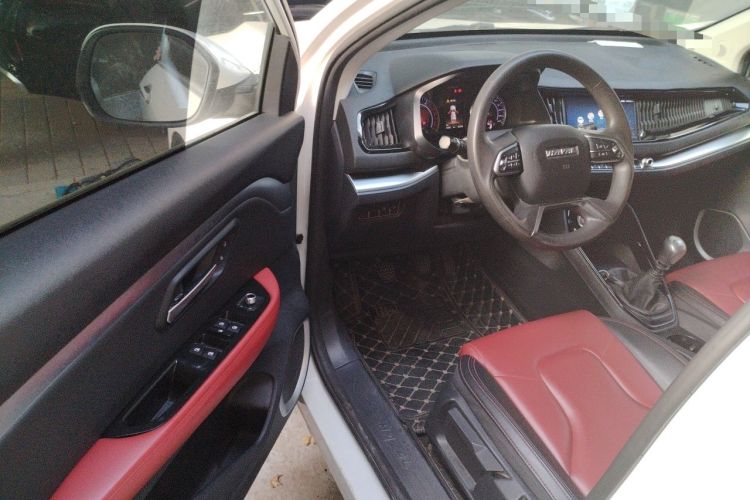 Used Haval H2s 2018 Red-Label 1.5T Manual Comfort Model Driver Seat