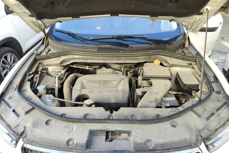 Used Haval H2s 2018 1.5T Dual-Clutch Fashion Edition Engine Bay