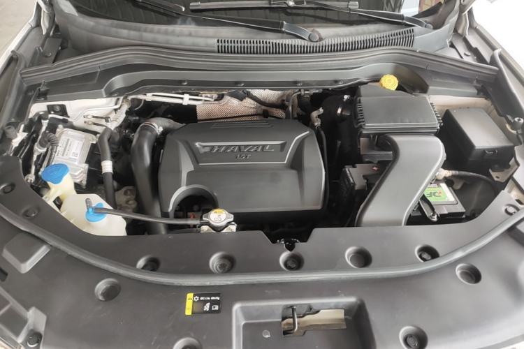 Used Haval H2s 2018 Red-Label 1.5T Dual-Clutch Luxury Model Engine Bay