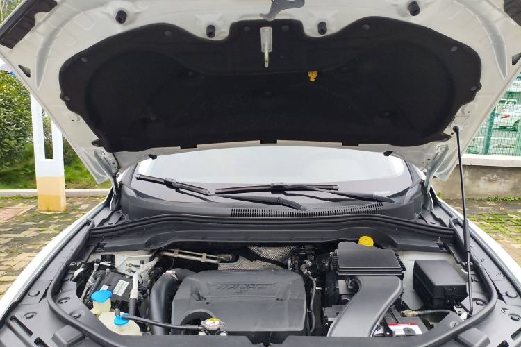 Used Haval H2s 2018 1.5T Dual-Clutch Fashion Edition Engine Bay