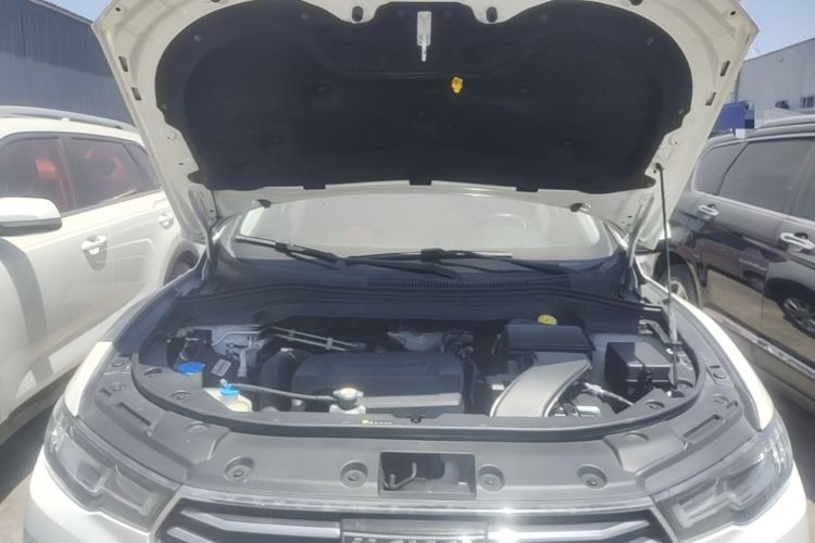 Used Haval H2s 2018 Blue Label 1.5T Dual-Clutch ZhiShang Model Engine Bay