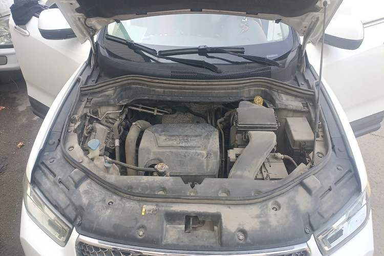 Used Haval H2s 2018 Red-Label 1.5T Manual Comfort Model Engine Bay