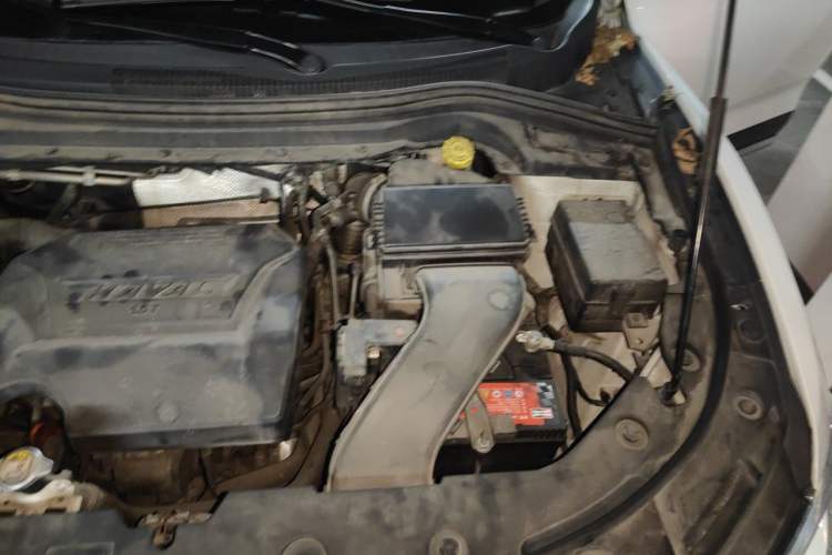 Used Haval H2s 2018 Blue Label 1.5T Dual-Clutch Luxury Model Engine Bay Left