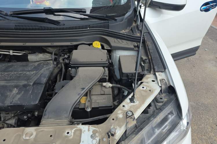 Used Haval H2s 2018 1.5T Dual-Clutch Fashion Edition Engine Bay Left