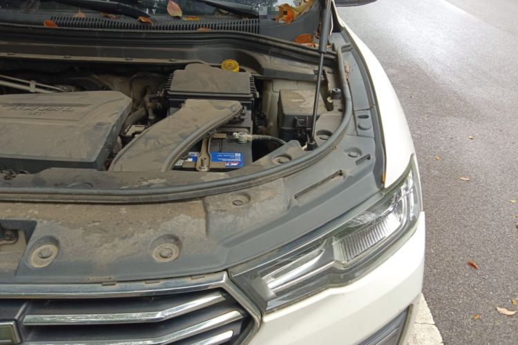 Used Haval H2s 2018 Blue Label 1.5T Dual-Clutch Elite Model Engine Bay Left
