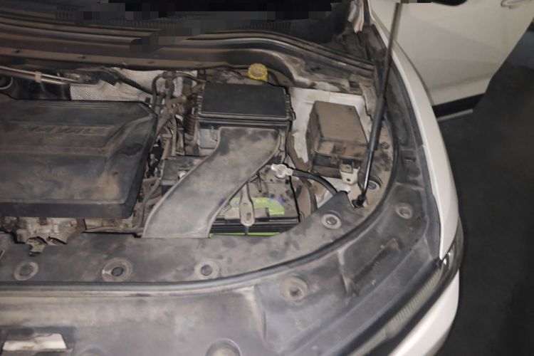 Used Haval H2s 2018 Blue Label 1.5T Dual-Clutch Comfort Model Engine Bay Left