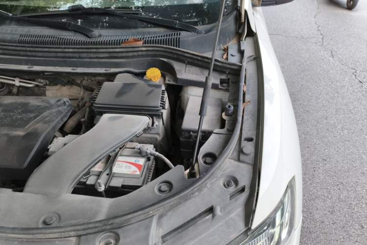 Used Haval H2s 2018 Blue Label 1.5T Dual-Clutch Elite Model Engine Bay Left