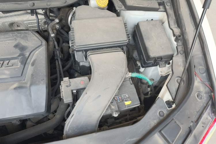Used Haval H2s 2018 Red-Label 1.5T Dual-Clutch Elite Model Engine Bay Left