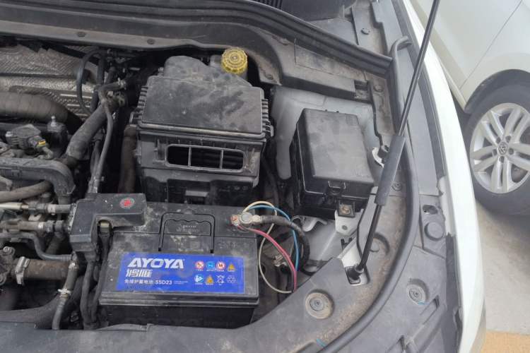 Used Haval H2s 2018 Blue Label 1.5T Dual-Clutch ZhiShang Model Engine Bay Left