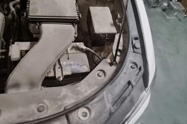 Used Haval H2s 2018 Blue Label 1.5T Dual-Clutch Fashion Edition Engine Bay Left