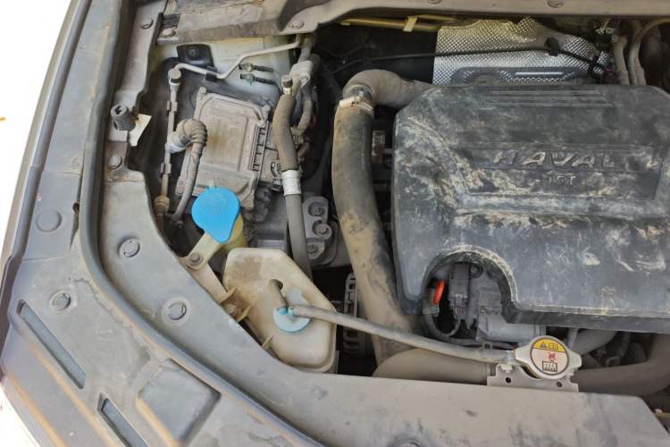 Used Haval H2s 2018 Red-Label 1.5T Dual-Clutch Luxury Model Engine Bay Right