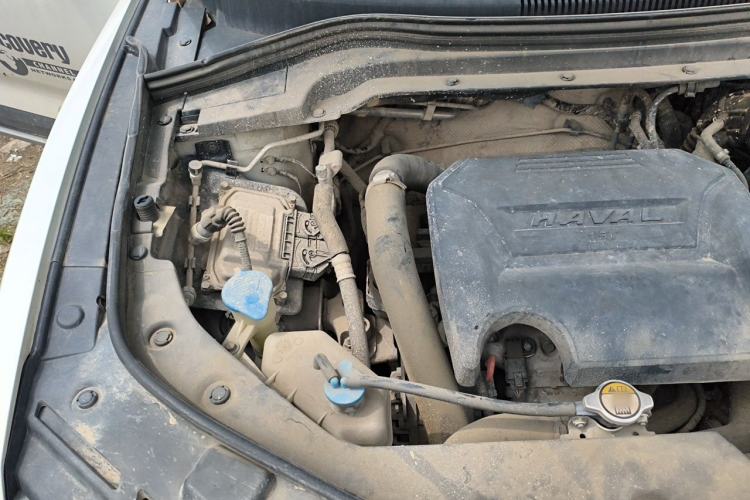 Used Haval H2s 2018 Red-Label 1.5T Dual-Clutch Luxury Model Engine Bay Right