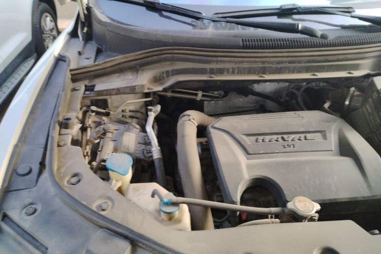 Used Haval H2s 2018 Red-Label 1.5T Manual Comfort Model Engine Bay Right