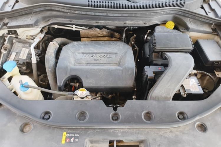 Used Haval H2s 2018 Red-Label 1.5T Dual-Clutch ZhiShang Model Engine Bay