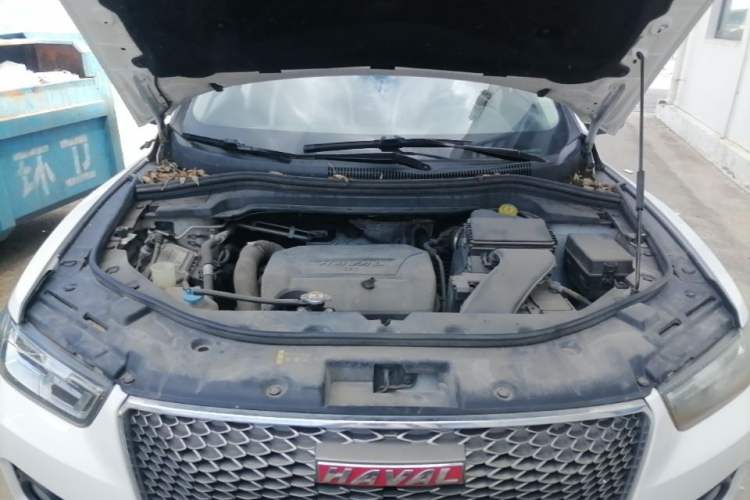 Used Haval H2s 2018 Red-Label 1.5T Manual Elite Model Engine Bay