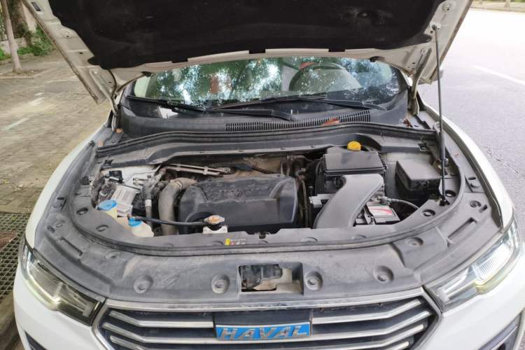 Used Haval H2s 2018 Blue Label 1.5T Dual-Clutch Elite Model Engine Bay