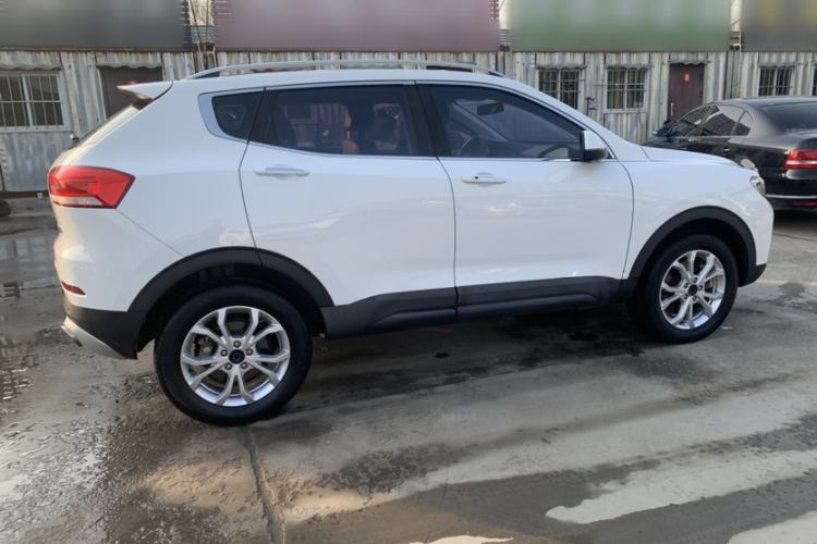 Used Haval H2s 2018 Red-Label 1.5T Dual-Clutch ZhiShang Model Exterior 1