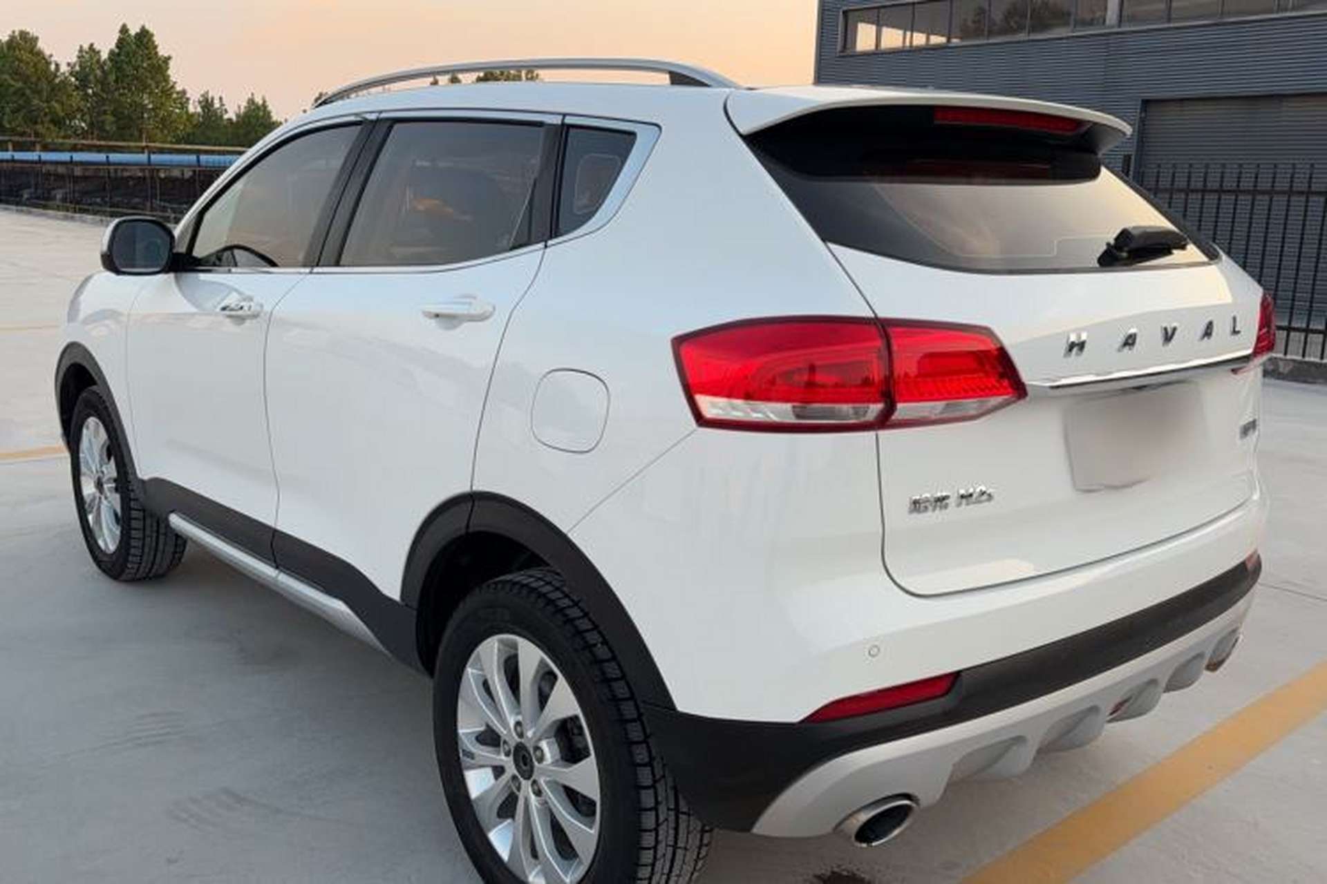 Used Haval H2s 2018 Blue Label 1.5T Dual-Clutch Elite Model Exterior 2