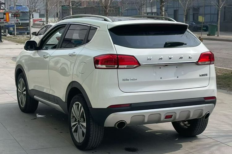 Used Haval H2s 2018 Blue Label 1.5T Dual-Clutch Luxury Model Exterior 2