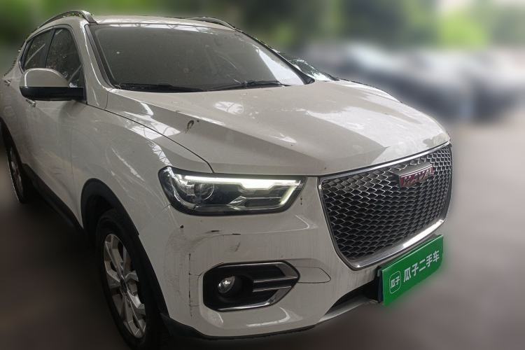 Used Haval H2s 2018 Red-Label 1.5T Dual-Clutch ZhiShang Model Exterior 2
