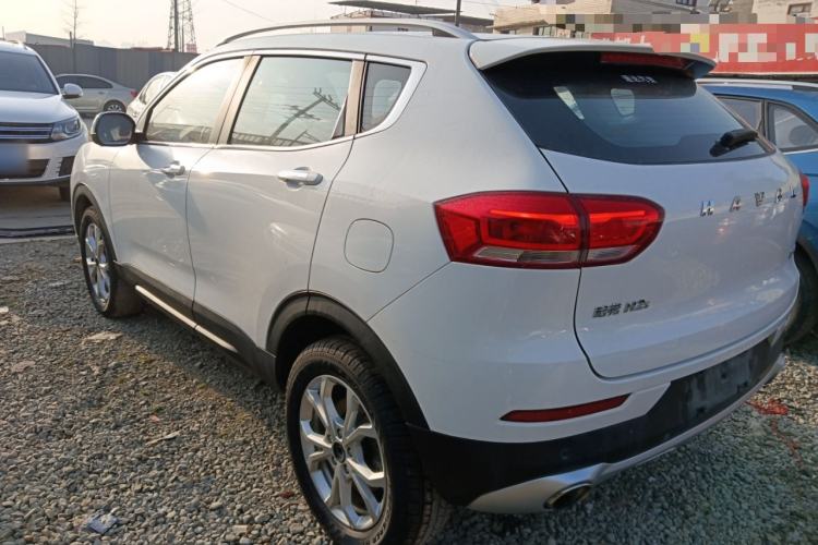 Used Haval H2s 2018 Red-Label 1.5T Dual-Clutch ZhiShang Model Exterior 3